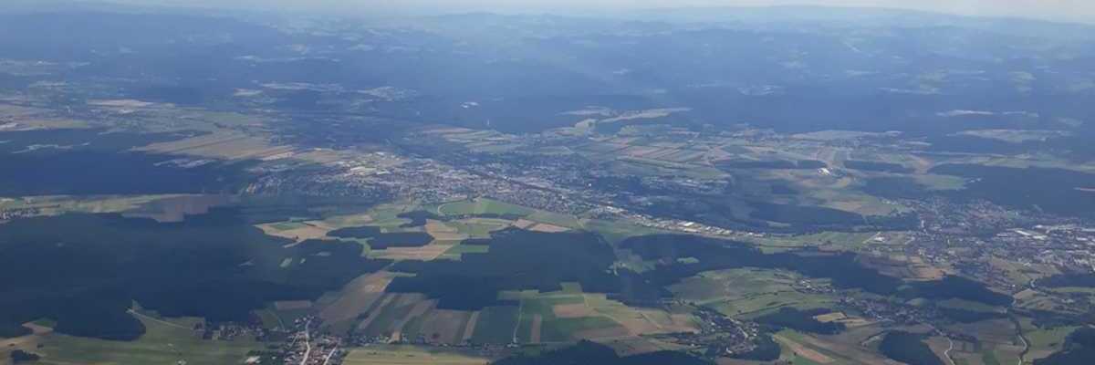 Verortung via Georeferenzierung der Kamera: Aufgenommen in der Nähe von Gemeinde Würflach, 2732, Österreich in 1800 Meter